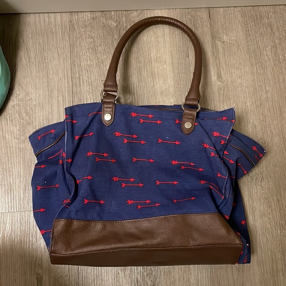 Sloane ranger navy bag with red arrows - Picture 2 of 6